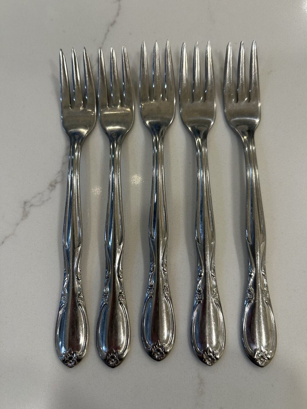 Vtg Superior International Chapel Hill Flatware Set of 5 Cocktail Forks USA EUC
